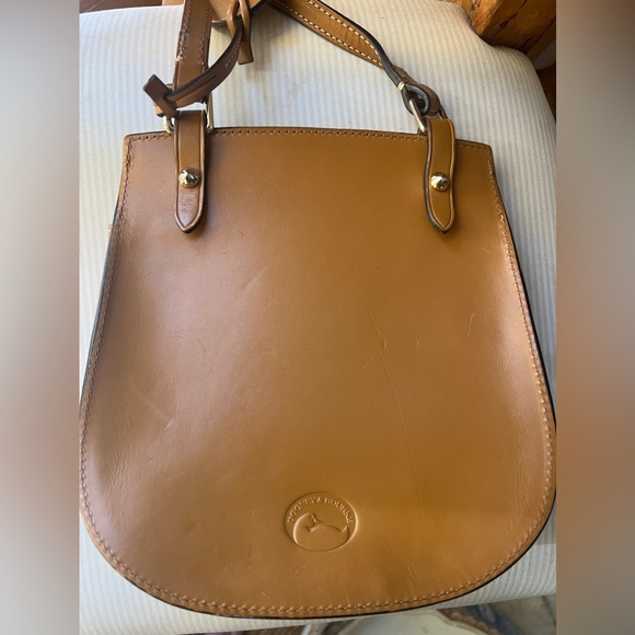 Dooney and Bourke rare leather crossbody/shoulder vachetta bag - Picture 4 of 5